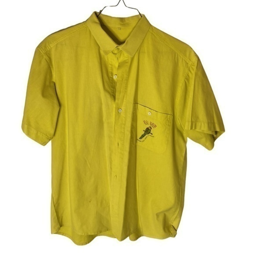 Men’s short sleeve button-down